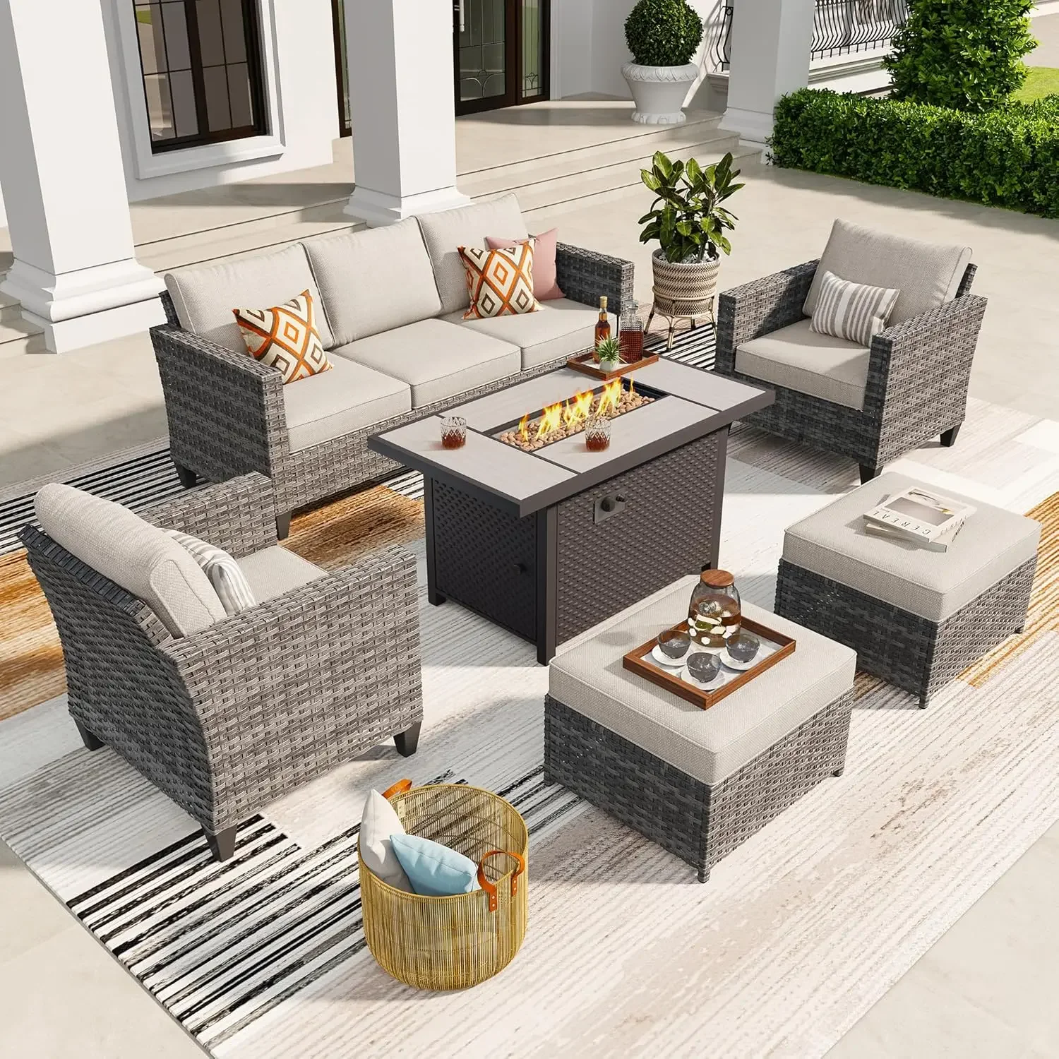 Outdoor Furniture With Fire Pit Table - Terrassenmöbel-Set mit Feuerstellentisch, Outdoor-Sofas aus Korbgeflecht